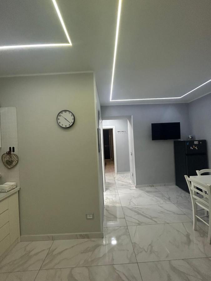 Casa Vacanze Qs 10 Nápoles Exterior foto