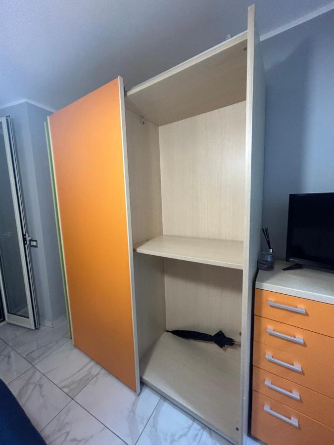 Casa Vacanze Qs 10 Nápoles Exterior foto