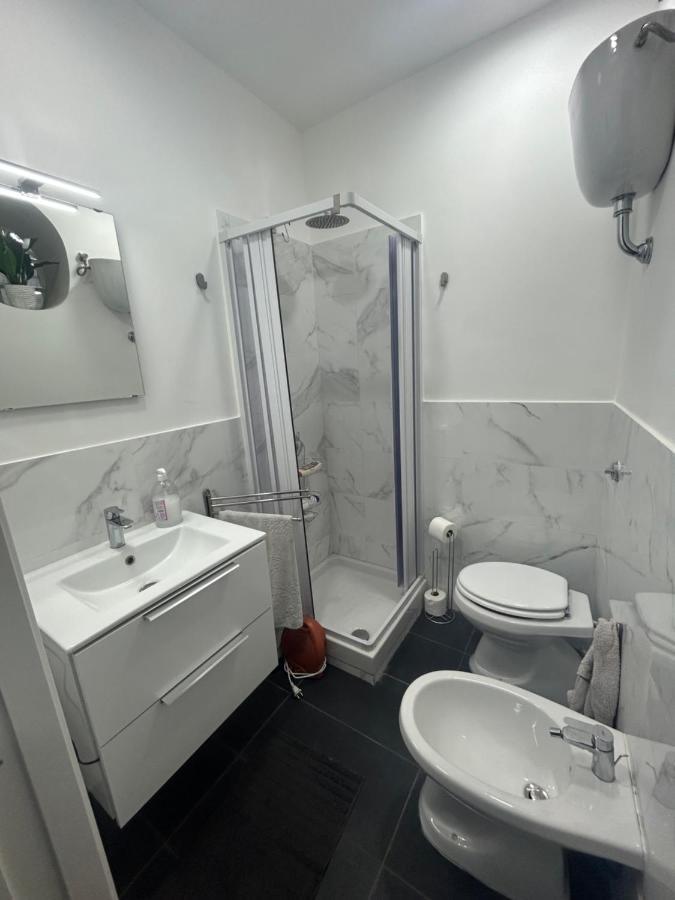 Casa Vacanze Qs 10 Nápoles Exterior foto